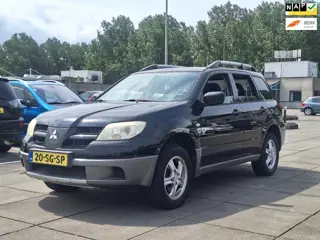 Mitsubishi Outlander Sport €1850,-2.0 Invite+ Sport AIRCONDITION TREKHAAK