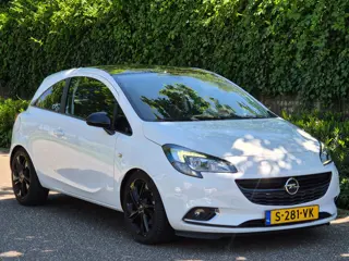 Opel Corsa 1.4 16V Cosmo Sport Pakket Navi Stuurverwarming Line Assist Cruise Control NAP 1.4-16V Co