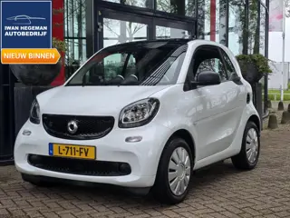 Smart fortwo EQ Essential 18 kWh | SOH 89% | Climate Control | Navigatie | Cruise Control | Electr. 