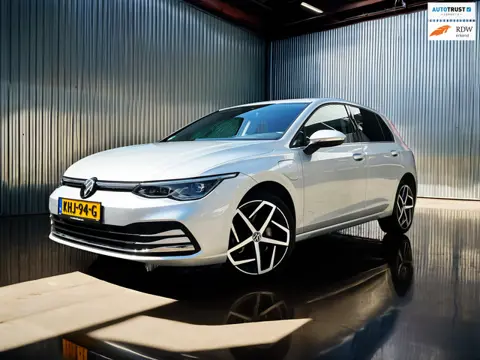 Volkswagen GOLF 1.4 eHybrid Style plugin_204PK_Carplay_stoel massage_ACC
