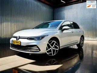 Volkswagen GOLF 1.4 eHybrid Style plugin_204PK_Carplay_stoel massage_ACC