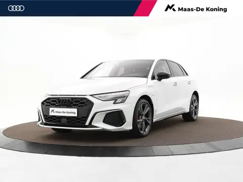 Audi A3 Sportback 45 TFSIe 245pk S-tronic S edition Competition · Apple/Android Car Play · Adaptive 