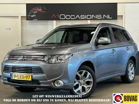 Mitsubishi Outlander 2.0 PHEV Instyle+ (bj 2013, automaat)