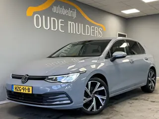 Volkswagen Golf 1.5 TSI Stoel+Stuurverwarming/Parkeersensoren/Navi/App-Connect