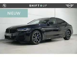 BMW 5-serie 545e xDrive M-Sport | Schuifdak | Laser | CoPilot