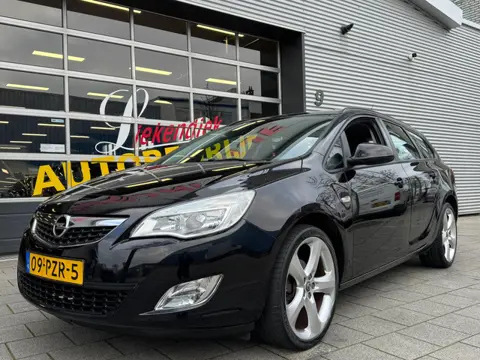 Opel Astra Sports Tourer 1.4 Edition - Airco I PDC I "19" Sport velgen I Trekhaak I Nieuwe APK 02-20