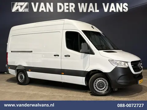 Mercedes-Benz Sprinter 316 CDI 163 pk L2H2 Euro6 Airco | 2800kg Trekhaak | Camera | Apple Carplay | 