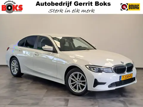 BMW 3 Serie 318i Executive Navigatie Clima Cruise PDC LM 157 PK!