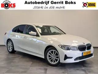BMW 3 Serie 318i Executive Navigatie Clima Cruise PDC LM 157 PK!