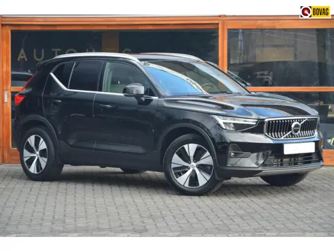 Volvo XC40 T4 Recharge Inscription| Stoel + Stuur Verwarmd | Trekhaak | Camera | Apple CarPlay | BLI