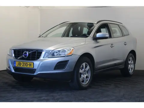 Volvo XC60 2.0 D3 Momentum (bj 2011)