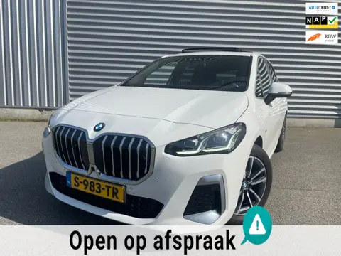 BMW 2-serie Active Tourer 220i M SPORT I PANORAMADAK I HEAD-UP I