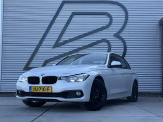 BMW 3-serie 318i Essential Navi|Clima|Cruise|PDC|Dealer Onderhouden|LM Velgen|N.A.P|APK tot 08-2026