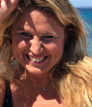 Natte vrouw is op zoek naar jou!!!