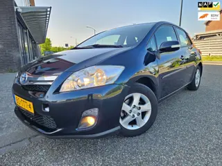 Toyota Auris 1.8 Full Hybrid Business GARANTIE