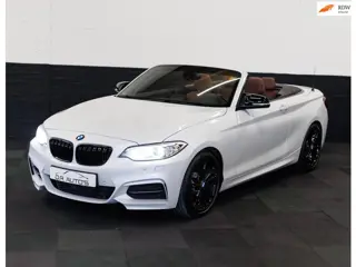 BMW 2-serie Cabrio M235i Centennial High Executive