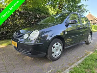 Volkswagen Polo 1.4-16V Trendline (bj 2005)