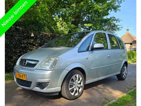 Opel Meriva 1.6-16V Executive (bj 2006)
