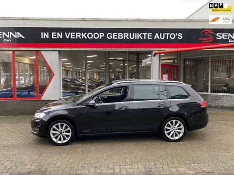 Volkswagen Golf Variant 7 1.2 TSI Highline - Pano - Navi - Xenon - Leer