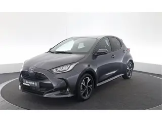 Toyota Yaris 1.5 Hybrid 115 First Edition (bj 2024)