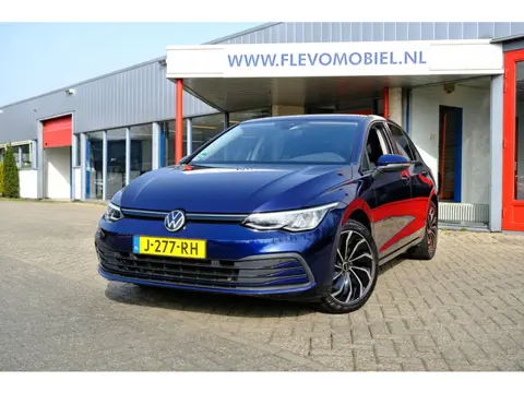 Volkswagen Golf 1.0 TSI Golf Clima|CarPlay|LMV|PDC
