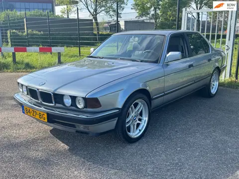 BMW 7-serie 750i V12 E32 Velours 18inch M Parallel Nette staat! Uniek