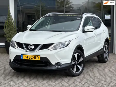 Nissan Qashqai 1.2 N-Vision / Pano / 360 Camera / Lane assist