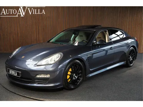 Porsche Panamera 4.8 4S Keramische remmen Sport Chrono Plus Leer ACC Navi Bose PDC Niveauregeling St