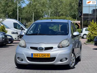 Toyota Aygo 1.0-12V Comfort | Automaat | Airco | NW MOTOR | APK 08-11-2026 | Elektrische ramen | Toe