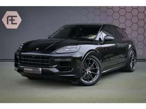 Porsche Cayenne Coupé Turbo E-Hybrid met GT Pakket | KERAMISCH | 360 CAMERA | STOELVERWARMING | STUU