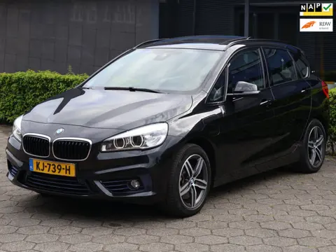BMW 2-serie Active Tourer 225xe Centennial High Executive|HUD|1e Eig.|Dealer Ond.