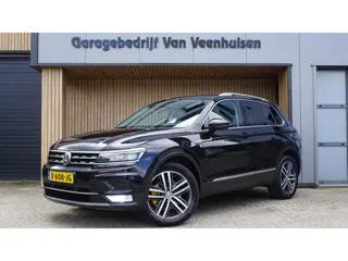 Volkswagen Tiguan 2.0 TSI 180pk DSG 4Motion Highline Executive Pano.Dak HUD Virtual 19inch LM Stoel/