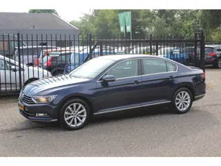 Volkswagen Passat 1.4 TSI Highline, Sedan!