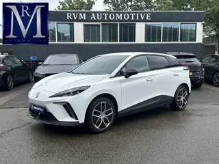 MG MG4 Electric Luxury 64 kWh SOH 98% | 16.000KM! |360 CAMERA| 7 JAAR MG GARANTIE T/M 04-2031| KEYLE