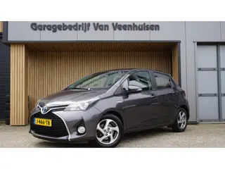 Toyota Yaris 1.5 101pk Hybrid Edition S Navi A-Camera Cruise Control Keyless 15inch LM Clima *Dealer