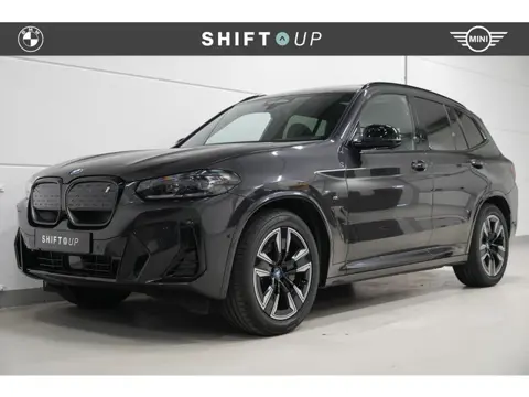 BMW iX3 Executive 80 kWh M-Sport | Panoramadak | Elektr. Trekhaak | Driving Assistant Professional