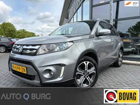 Suzuki Vitara 1.6 High Executive Allgrip | Automaat | Trekhaak | Camera | Stoel Verwarming | Pano | 