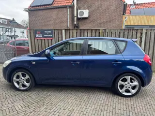 Kia Cee'd 1.6 X-clusive