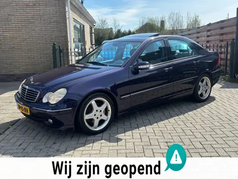 Mercedes-Benz C-klasse 240 Elegance V6 | Dakje | stoelverwarming | Cruise | APK | elektrische stoel 