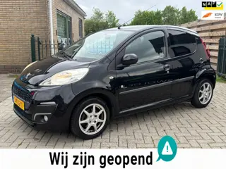 Peugeot 107 1.0 Black & Silver | 5drs | onderhoud historie aanwezig | airco | bluetooth | half leder