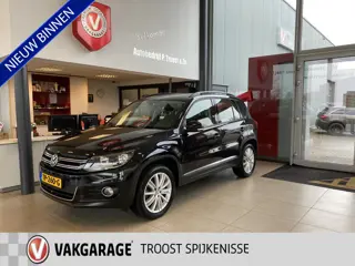 Volkswagen Tiguan 2.0 TSI Sport&Style 4Motion,Automaat,Navigatie,Achteruitrijcamera,Spraakbediening,