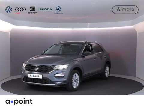 Volkswagen T-Roc 1.0 TSI Style Business 110 pk | Navigatie | Parkeersensoren | Achteruitrijcamera | 