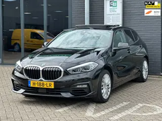 BMW 1-serie 118i Executive Edition/PANO-DAK/NAVI/CARPLAY/LED/NL AUTO NAP!!