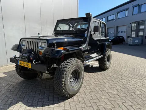 Jeep Wrangler 4.0i zwart 1993