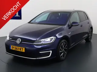 Volkswagen e-Golf e-Golf SOH 90% | WARMTEPOMP | CAMERA | VIRTUAL DASH | DODE HOEK | CARPLAY | STOELV