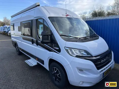 Malibu Van 640 LE LENGTE BEDDEN + TREKHAAK