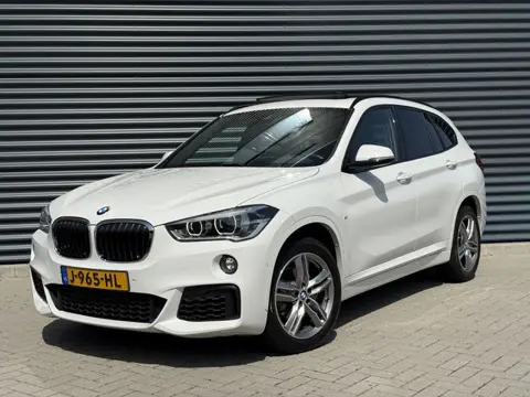 BMW X1 sDrive18i M-Sport Shadow (bj 2019, automaat)