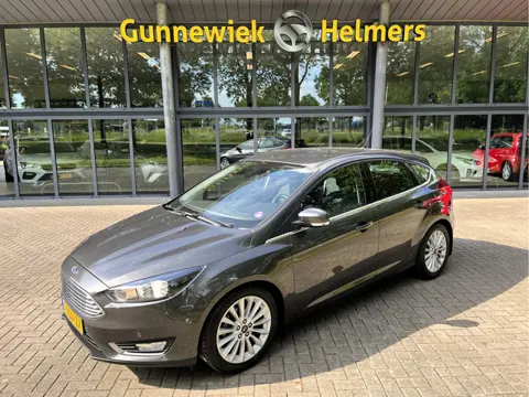 Ford Focus 1.0 Titanium Edition | BT | CRUISE | CLIMA | NAVI | PDC V&A | TREKHAAK | VOORUITVERW.