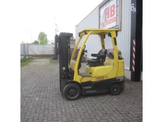 Hyster 3.0 FT, LPG-gas, triplex, side shift, freelift.