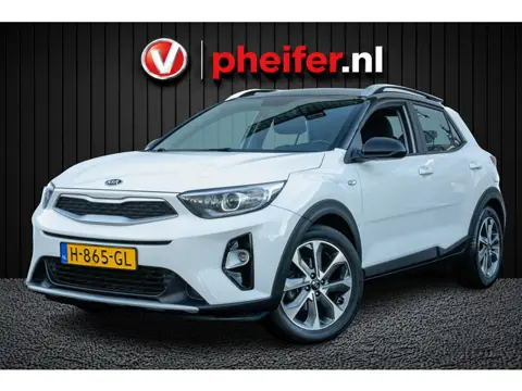 Kia Stonic 1.0 T-GDi DynamicLine Trekhaak/ Camera/ Navigatie/ Carplay/ 17" lmv/ Cruise control/ Airc
